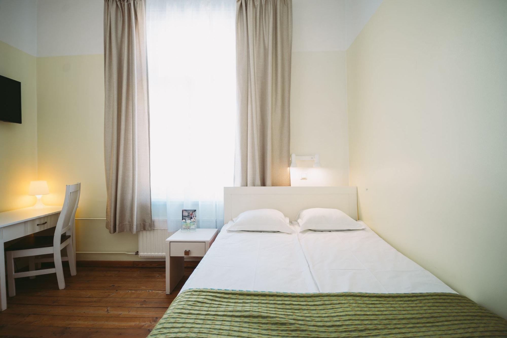 Economy Hotel Ταλίν Εξωτερικό φωτογραφία