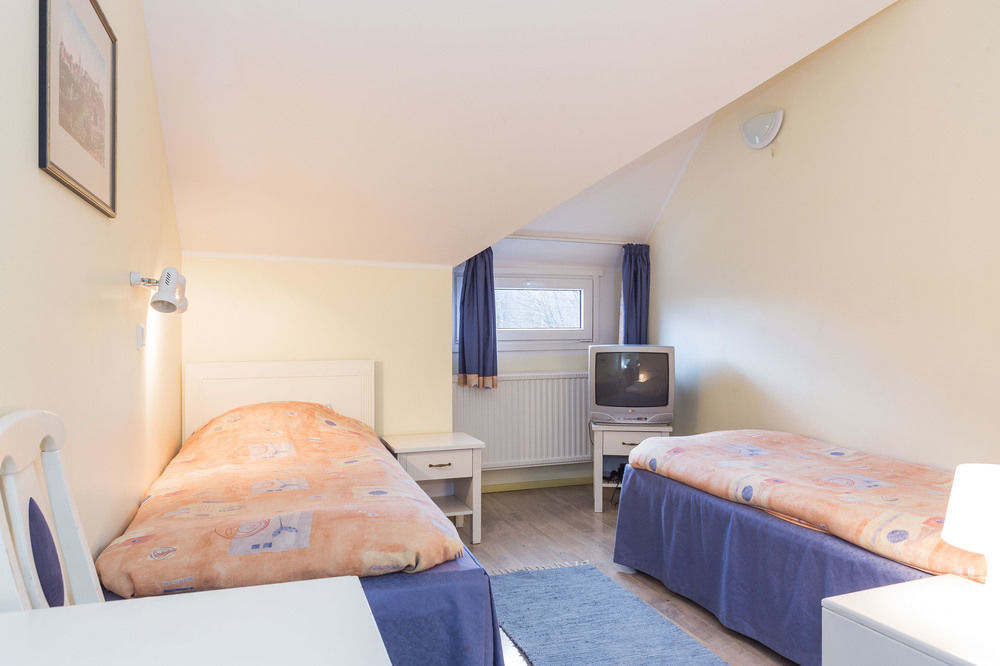 Economy Hotel Ταλίν Εξωτερικό φωτογραφία