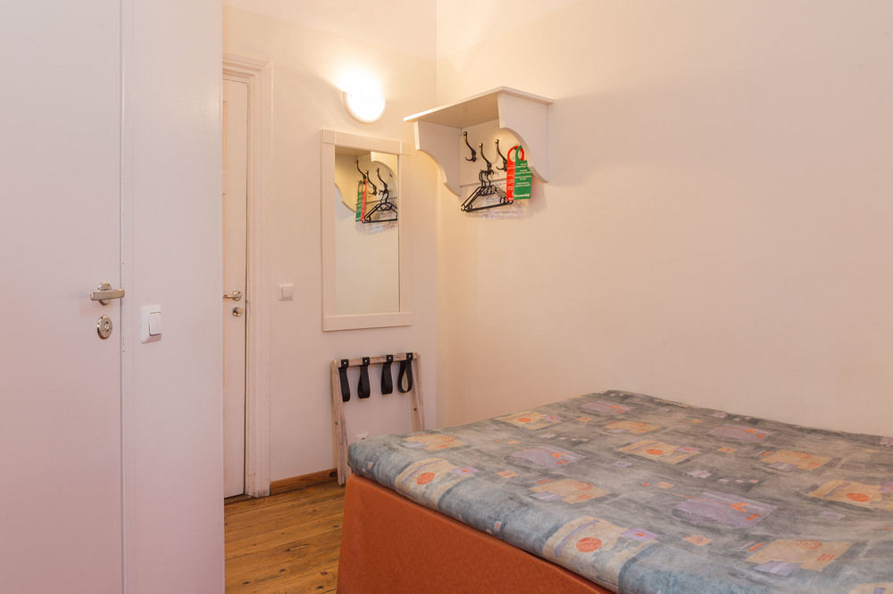 Economy Hotel Ταλίν Εξωτερικό φωτογραφία