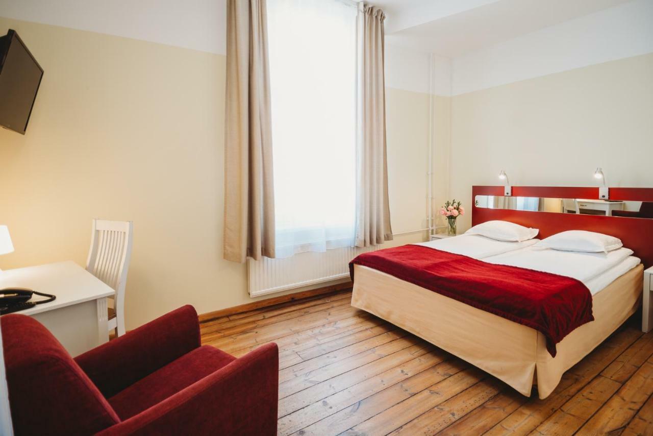 Economy Hotel Ταλίν Εξωτερικό φωτογραφία