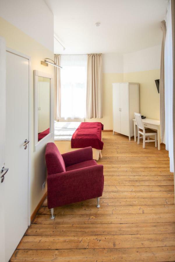 Economy Hotel Ταλίν Εξωτερικό φωτογραφία